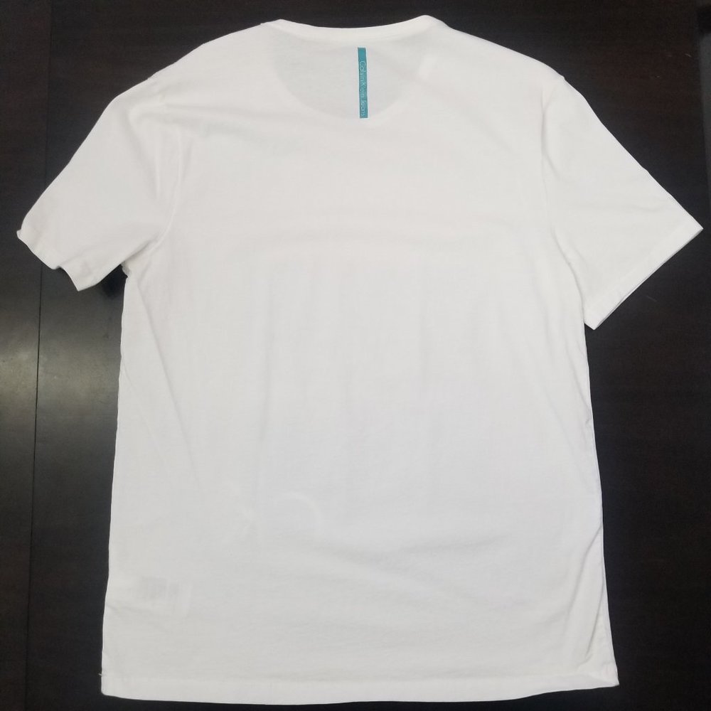 CALVIN KLEIN‎ Graphic Tee - Picture 4 of 9